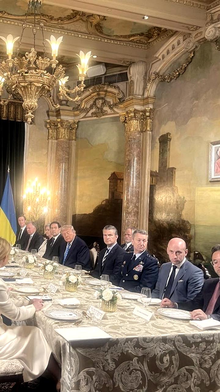Переговоры Трампа и Зеленского в Мар-а-Лаго продолжаются