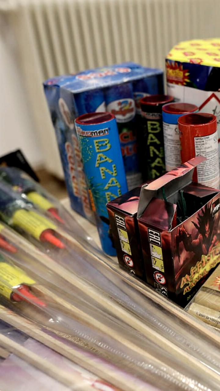 В России введен запрет на хранение пиротехники в пунктах выдачи заказов в жилых домах