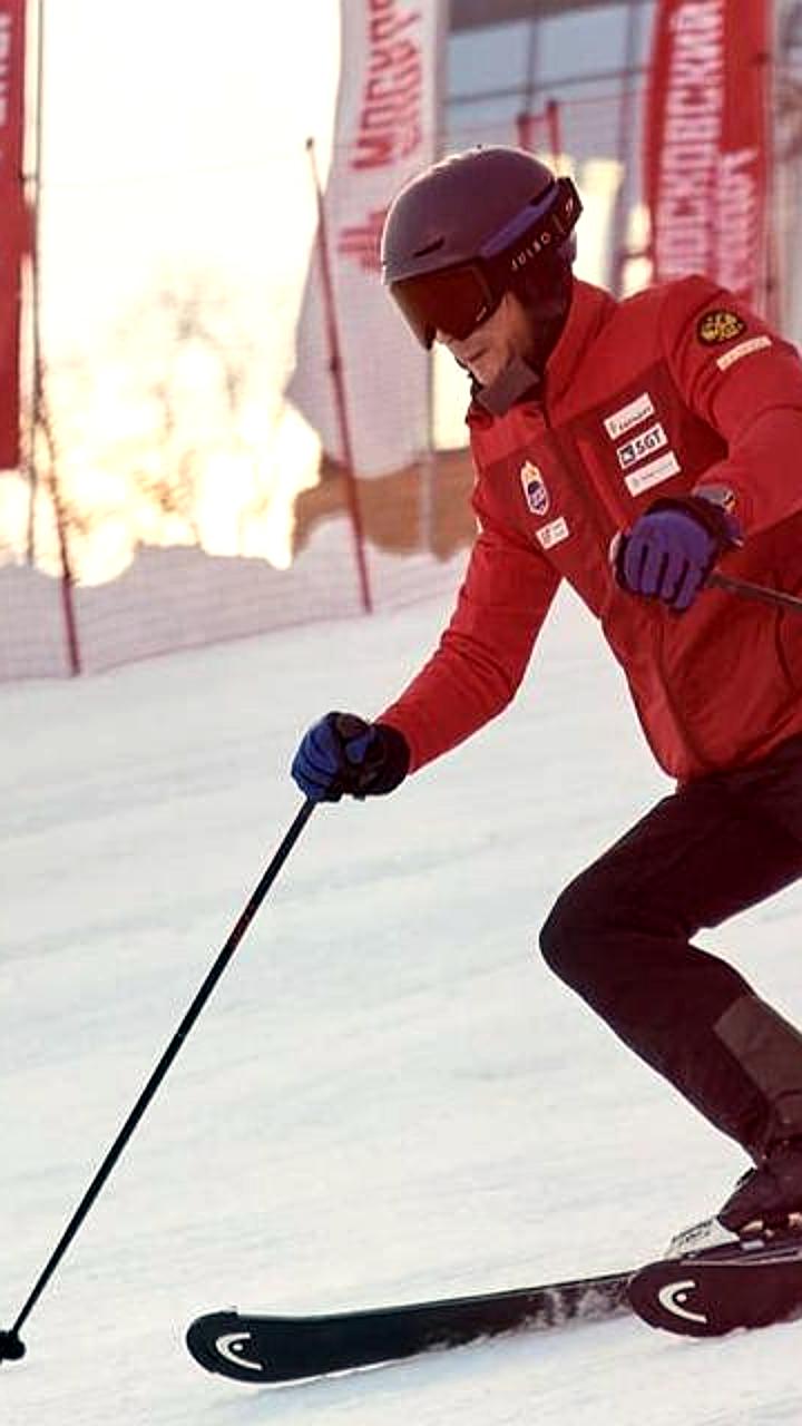 Открытие горнолыжного сезона на Воробьевых горах в Москве с бесплатными занятиями и соревнованиями