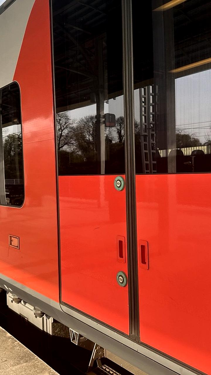 Задержки поездов в Краснодаре из-за падения обломков БПЛА