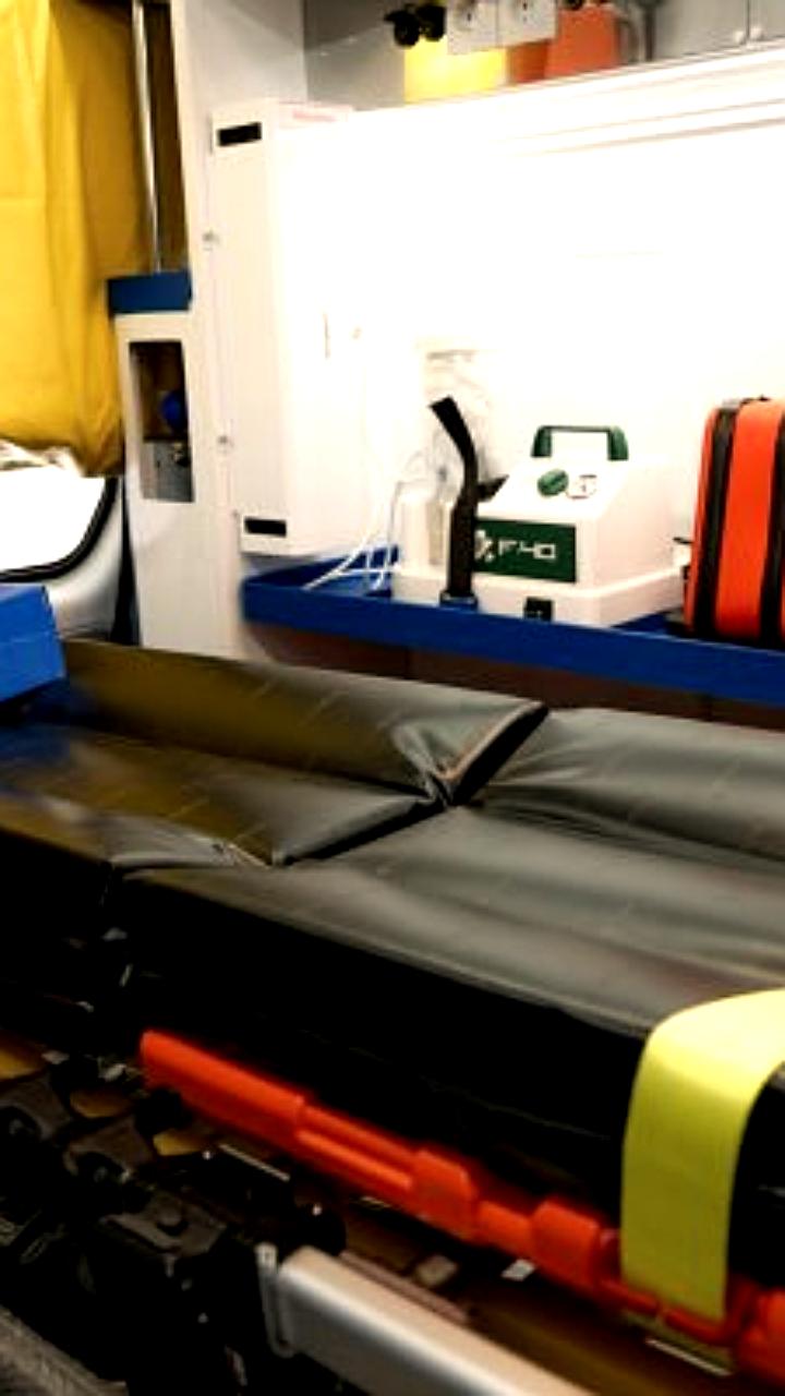 Скорая помощь в Омске: 1054 вызова и 184 травмы в новогоднюю ночь