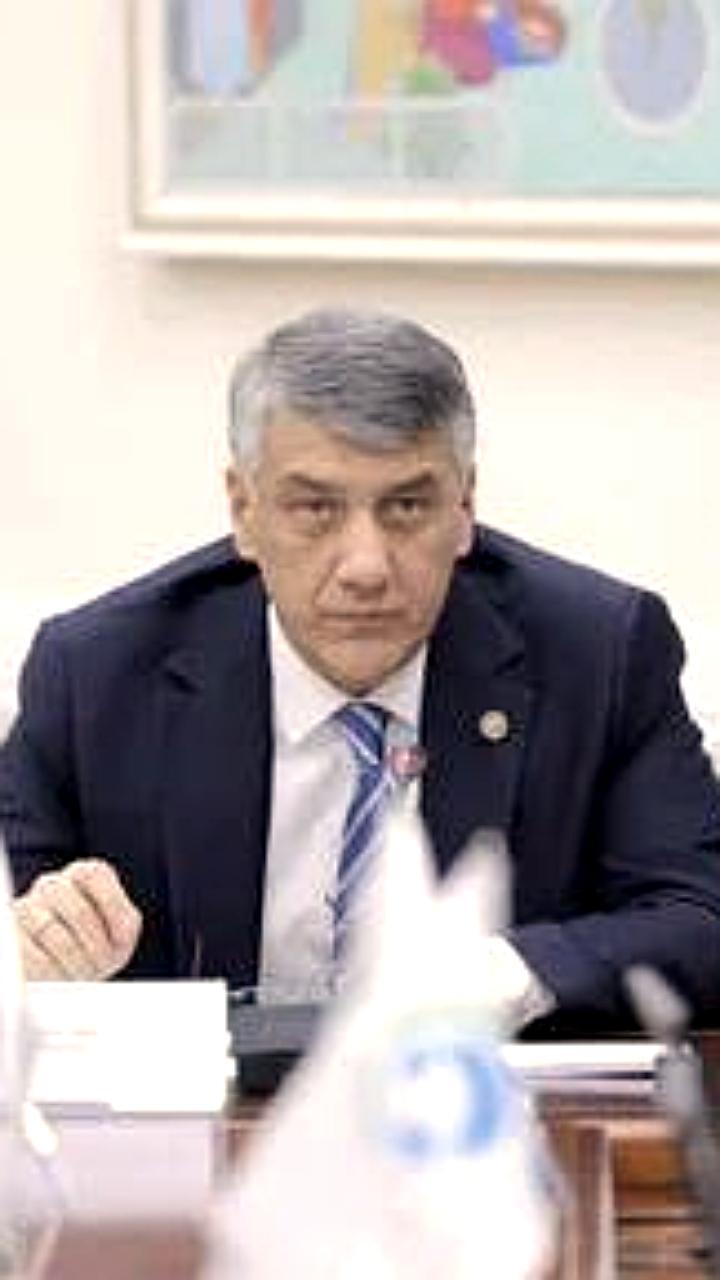 Алишер Кадыров призывает узбекистанцев покинуть Россию на фоне роста антимигрантских настроений