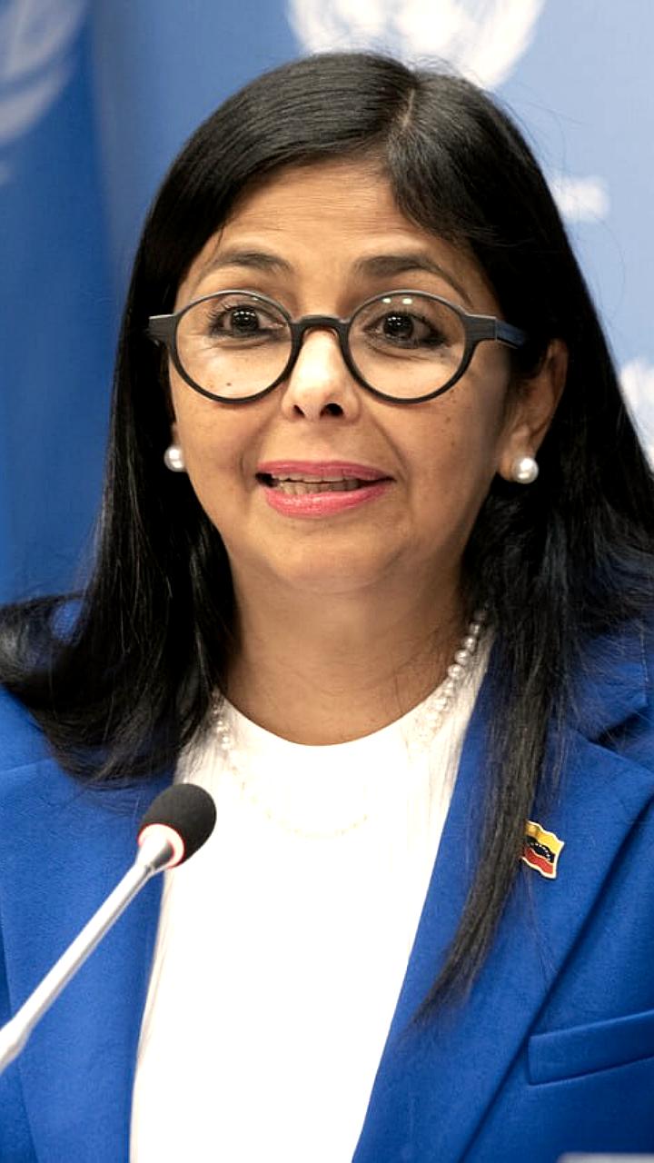 Венесуэла: Верховный суд назначил Дельси Родригес исполняющей обязанности президента