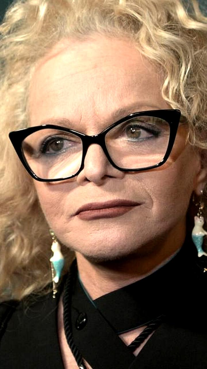 Певица Долина перенесла дату передачи квартиры Лурье на 9 января