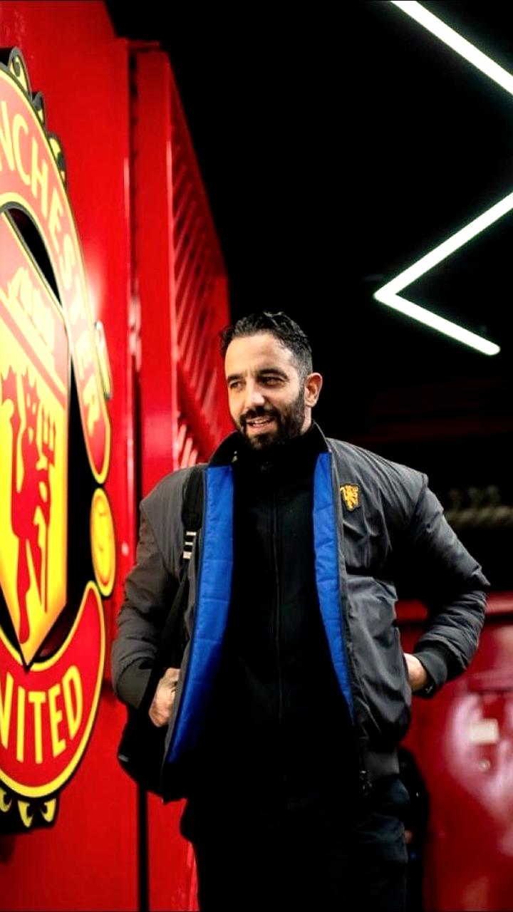 Манчестер Юнайтед уволил Рубена Аморима после неудачного сезона