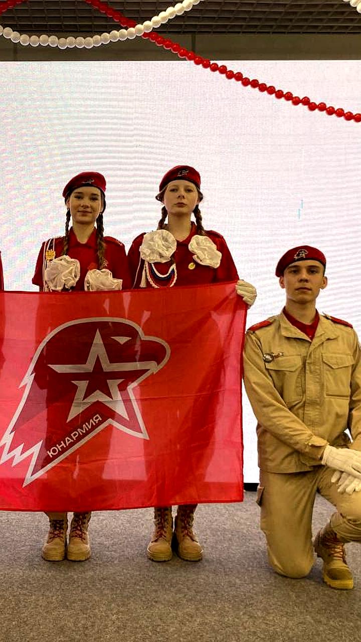 Юнармейцы Запорожской области провели зимнюю смену в лагере Авангард