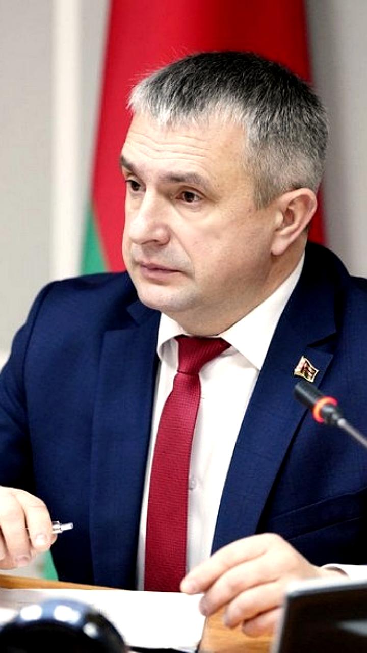 Иван Крупко поздравил работников социальной защиты Гомельской области с профессиональным праздником