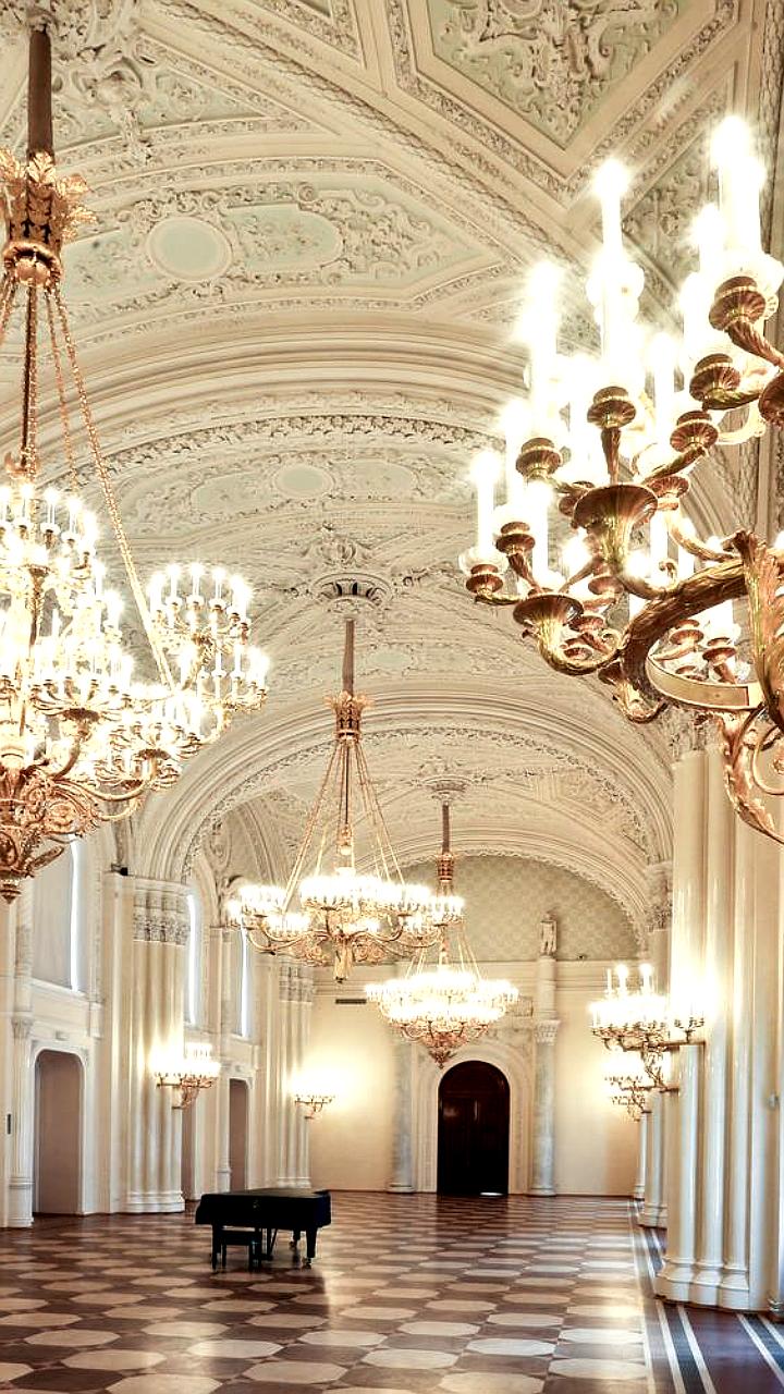 Русский музей вводит дополнительные бесплатные билеты в Мраморный дворец на Рождество