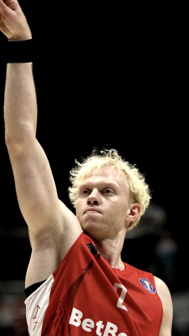 ФСБ подтвердила обмен баскетболиста Касаткина на француза Винатье