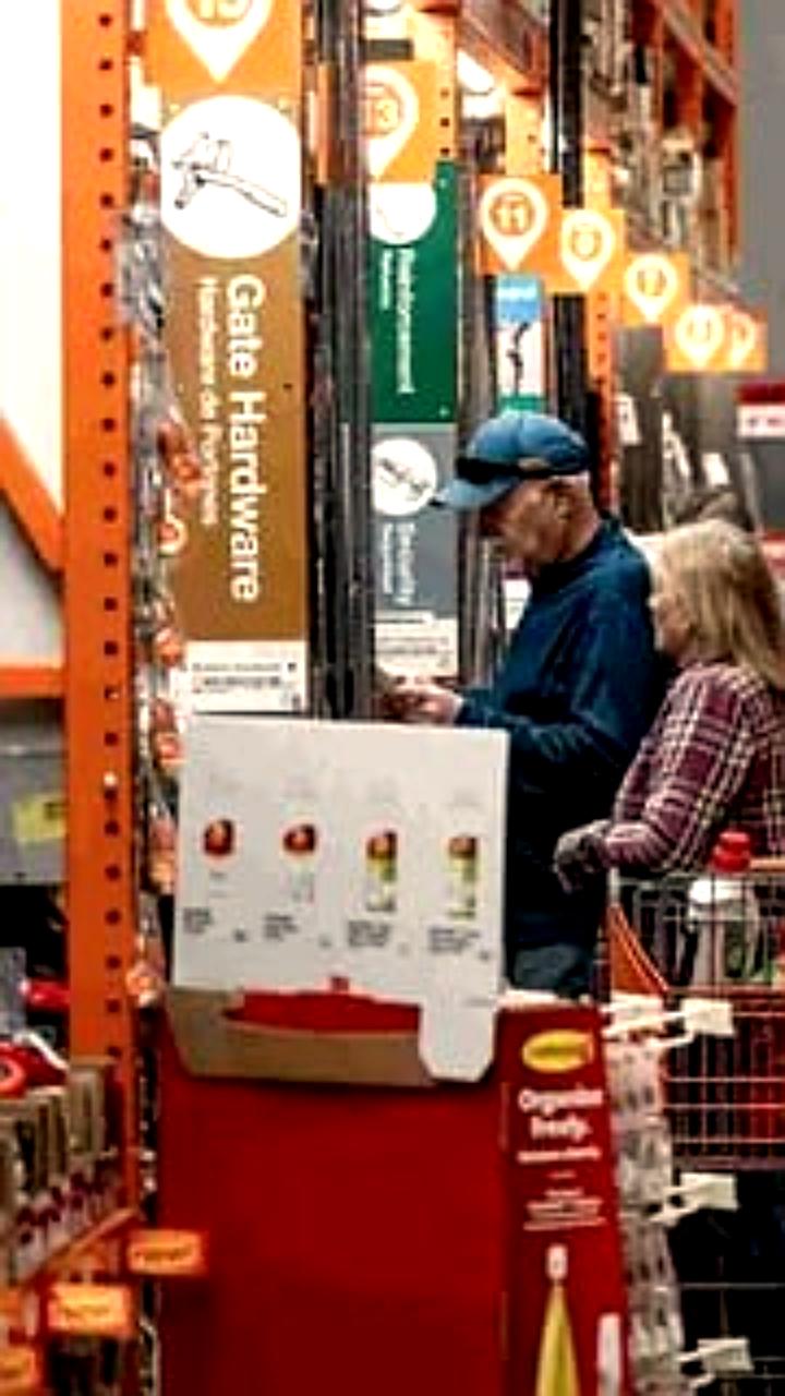 Улучшение потребительских настроений в США: индекс Мичигана достиг 54,0