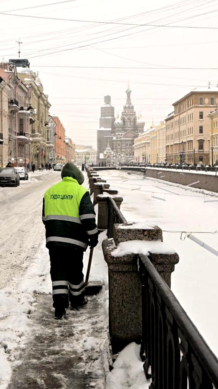 Контроль уборки снега в Петербурге: инспекторы выявили нарушения на 640 домах и 50 объектах