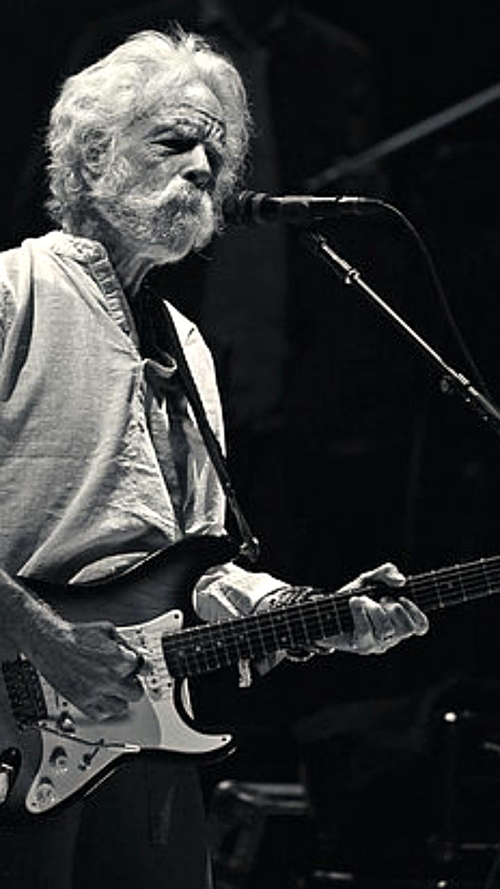 Умер Боб Вейр, сооснователь Grateful Dead, в возрасте 78 лет