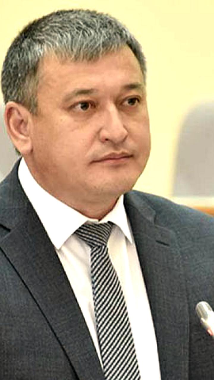 Министр финансов Хакасии Игорь Тугужеков уходит в отставку на фоне проблем с зарплатами бюджетников