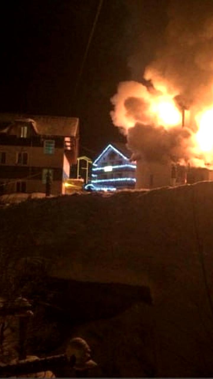 Пожар в торговом павильоне Кудрово ликвидирован без пострадавших