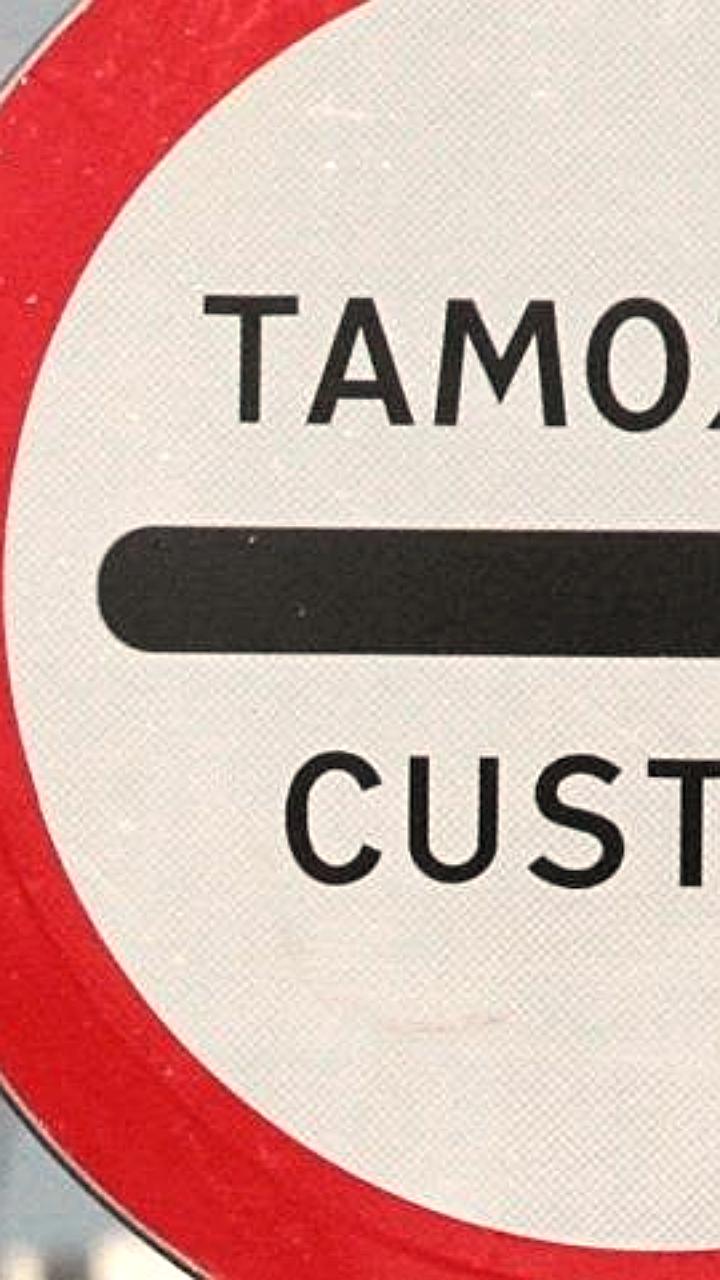 ЕЭК устанавливает новый порог беспошлинного ввоза товаров e-commerce в 200 евро с 2026 года