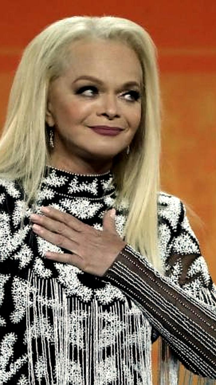 Приставы инициировали выселение Ларисы Долиной из квартиры