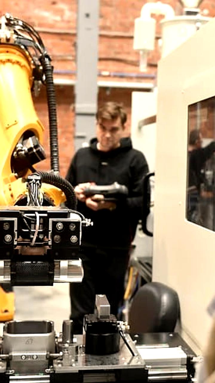 Российский рынок промышленной робототехники вырастет до 15,1 млрд руб к 2030 году