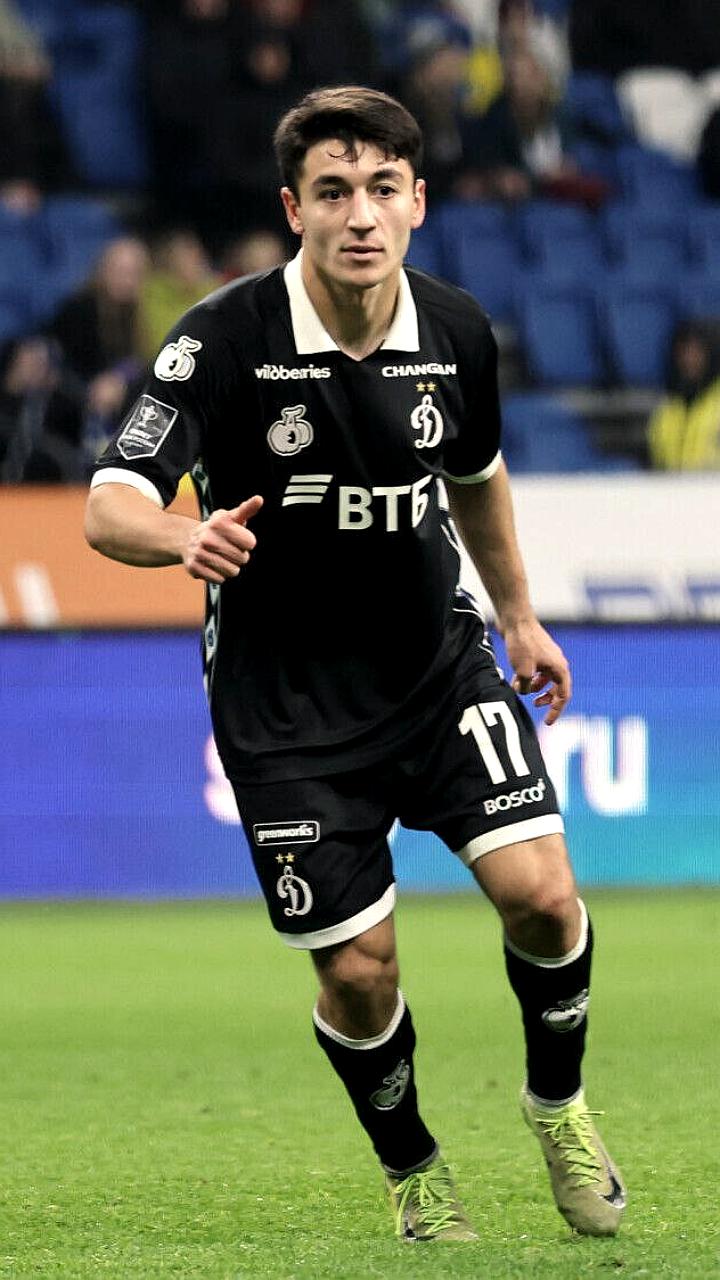 Ульви Бабаев не отправился на сборы с Динамо и удален из командного чата