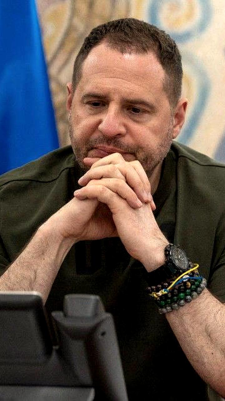 НАБУ проводит обыски у водителя экс-главы Офиса президента Украины