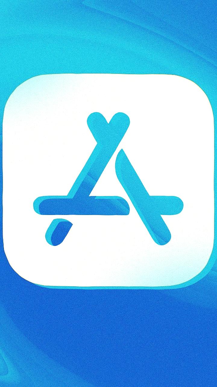 Apple анонсировала повышение цен на подписки и приложения в России