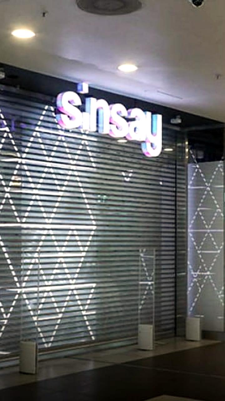 Российская компания подала заявки на товарные знаки польских брендов одежды