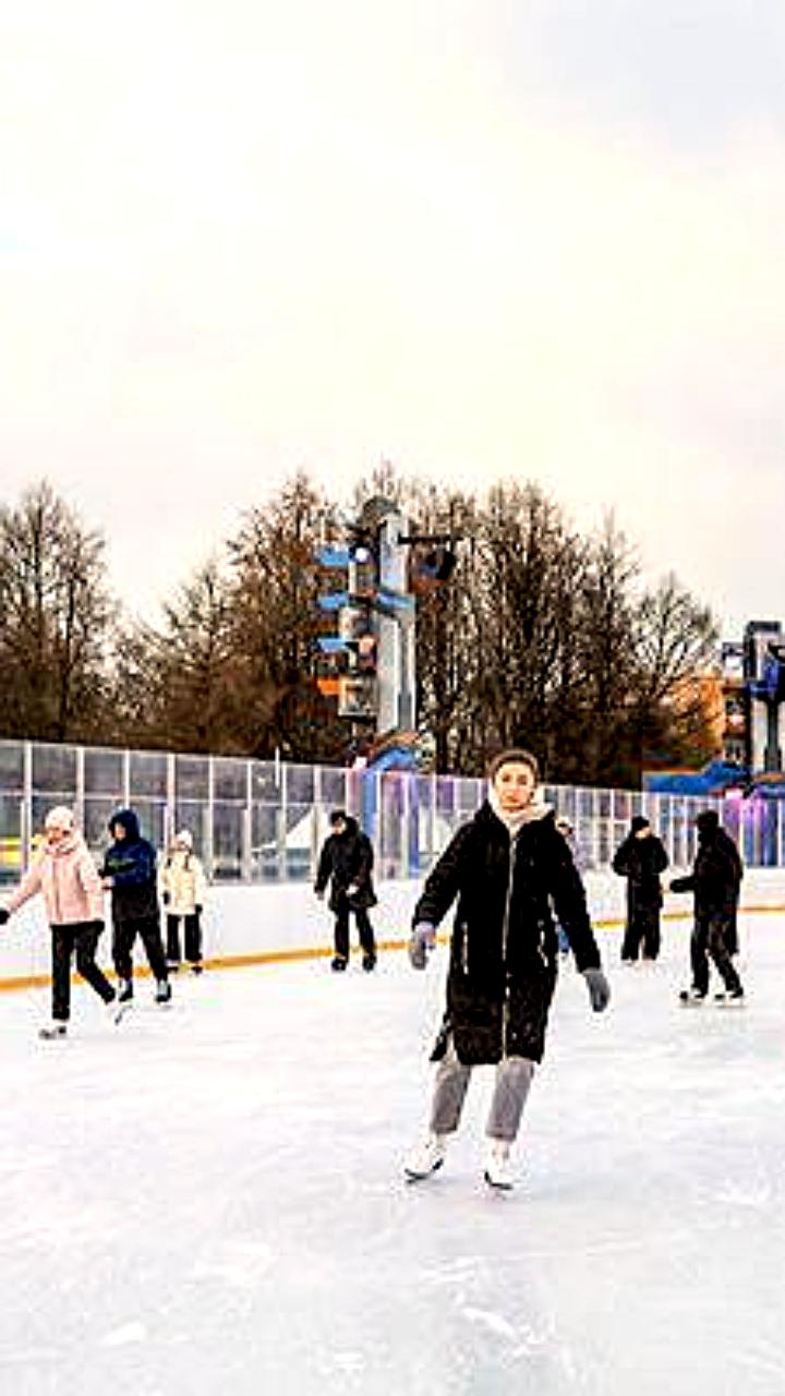 Бесплатные катки в Москве продолжат работу до конца зимы