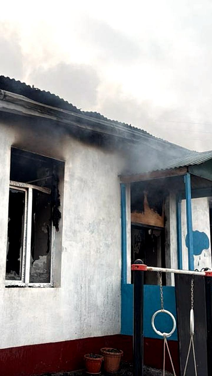 Прокуратура Дагестана проверяет обстоятельства возгорания детского сада в Карате