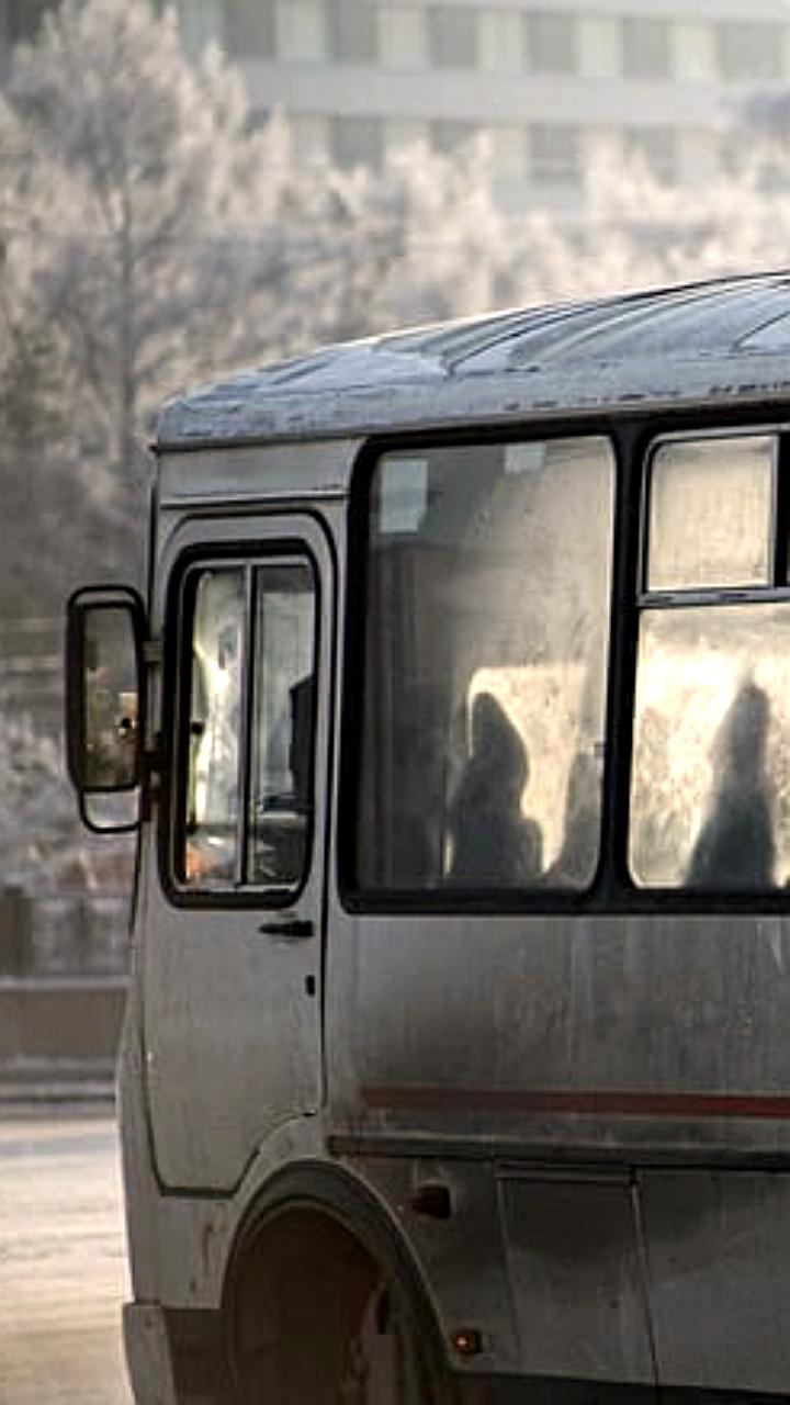 В Иркутске стартует выдача электронных карт для льготного проезда школьников