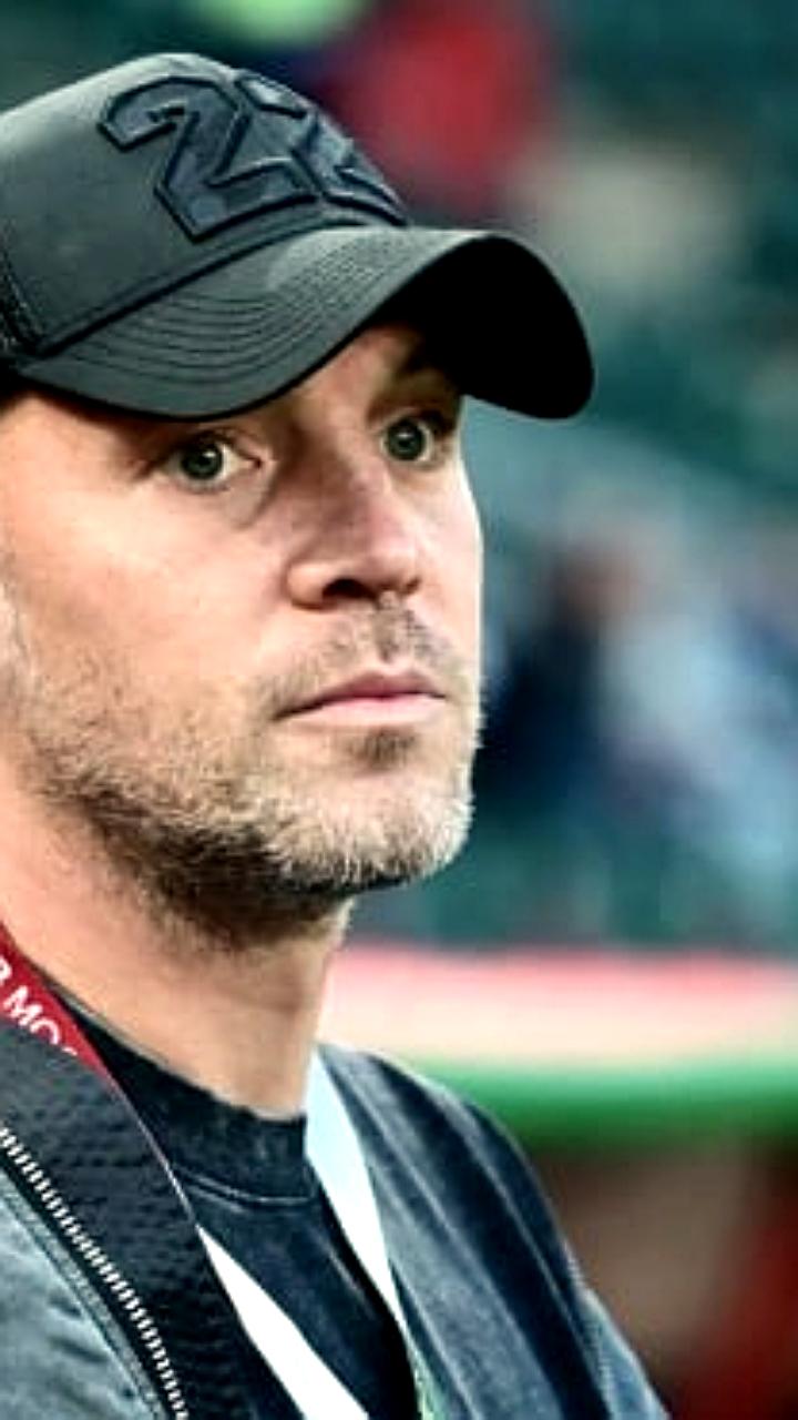 Артем Дзюба обсуждает лидерство и будущее в футболе