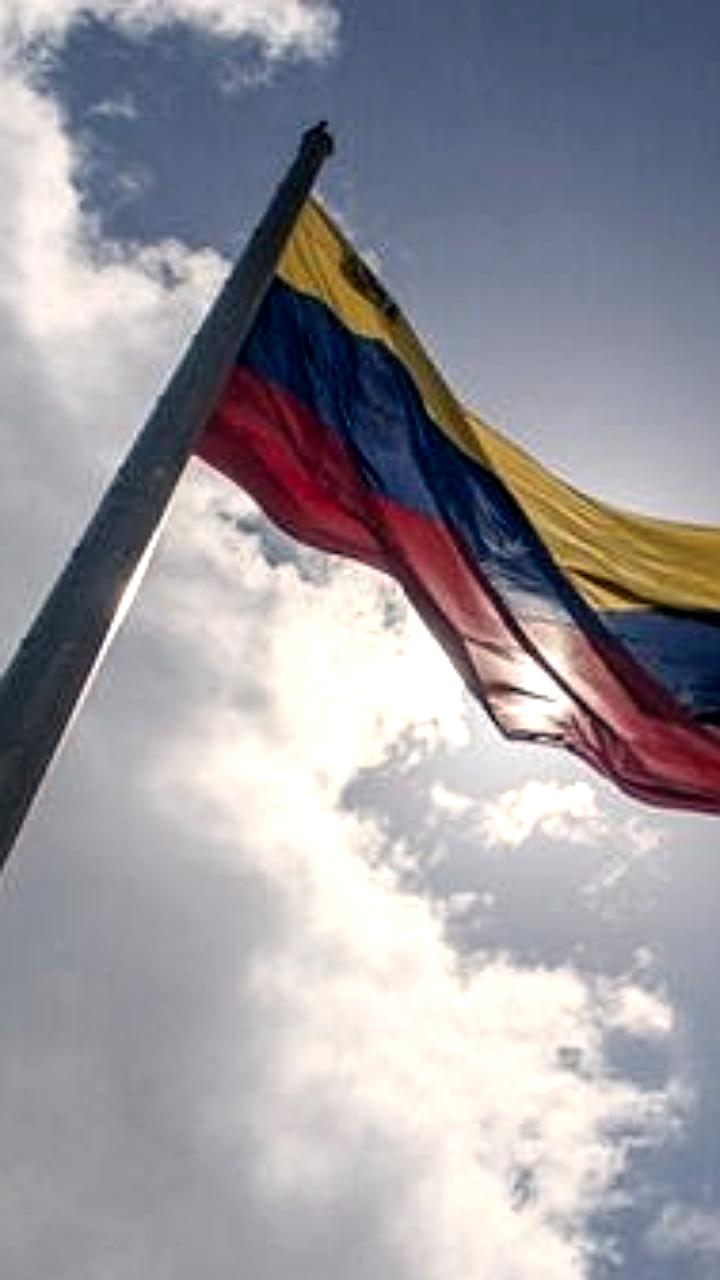 Россия и США планируют обсуждение венесуэльской нефти на встрече парламентариев