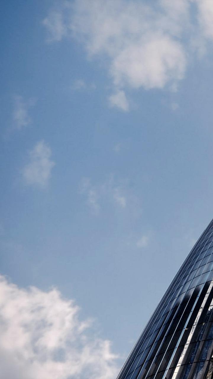 Продажа бизнес-центра на Варшавском шоссе и ввод в эксплуатацию БЦ Обсидиан