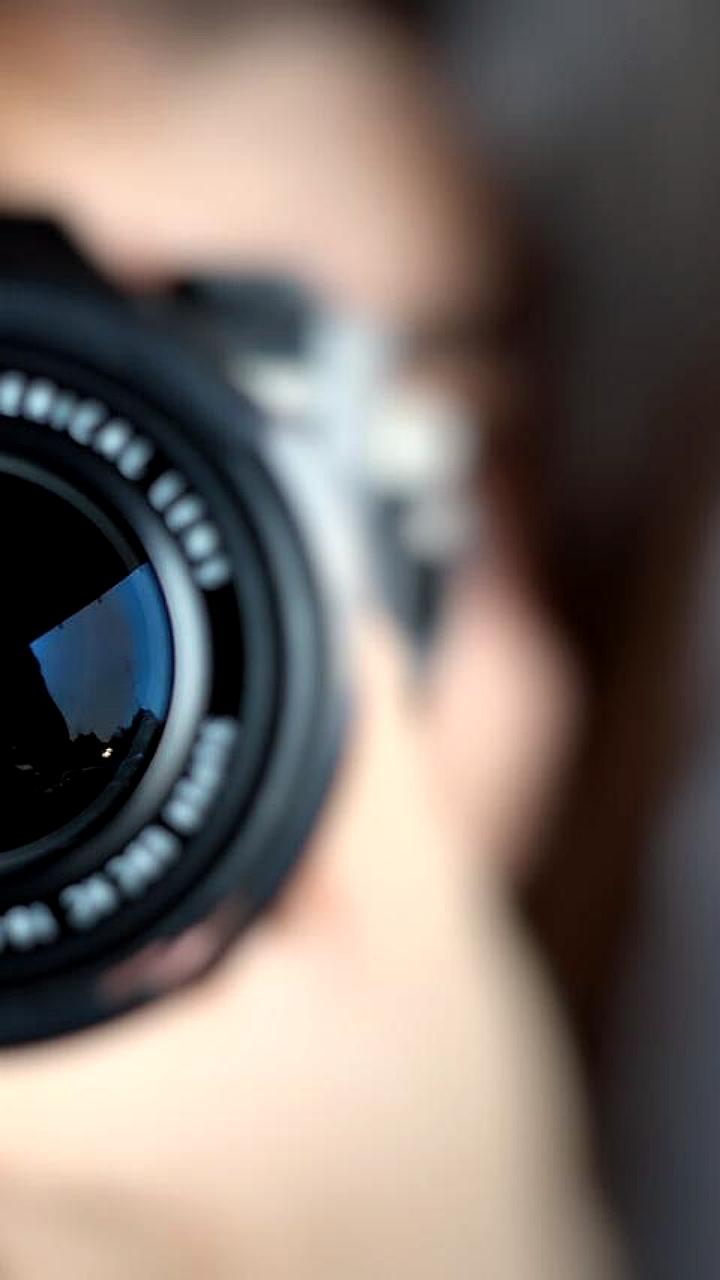 МВД предупреждает о мошенничестве с фейковыми фотосессиями