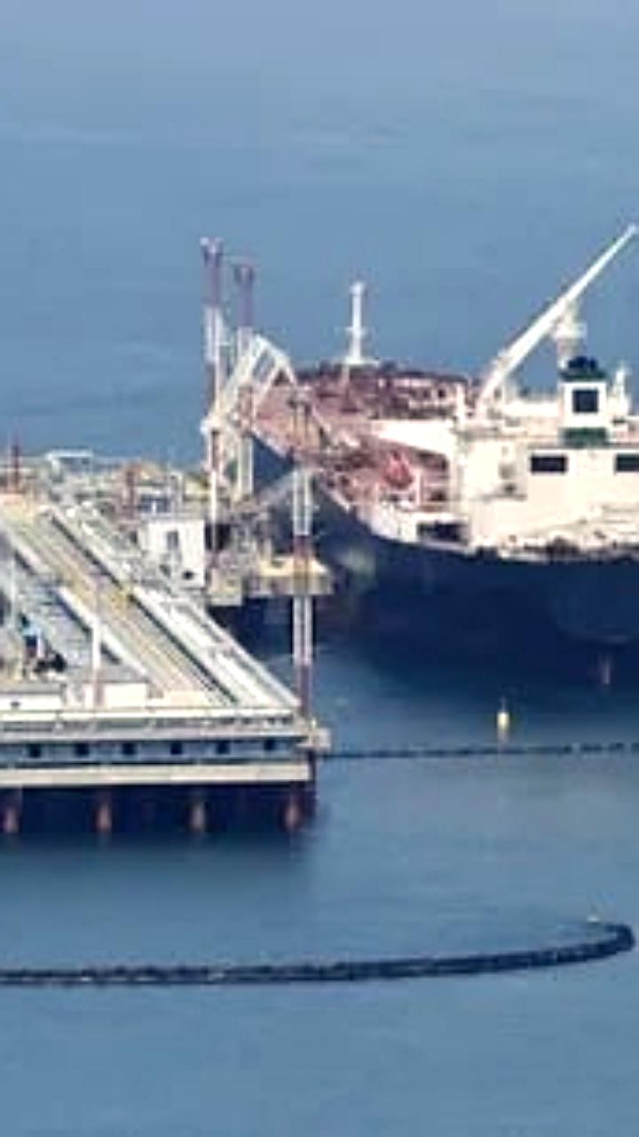 Экспорт российской нефти морским путем увеличился на 9,3% в декабре 2025 года