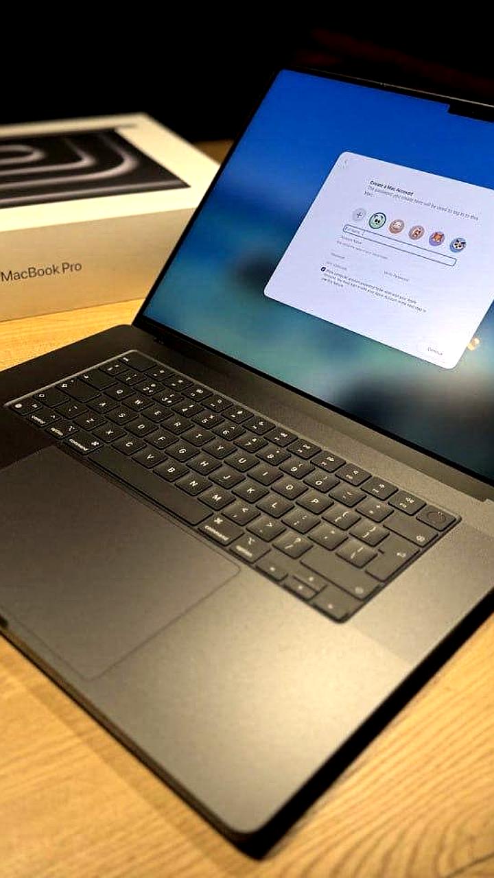 Apple заменяет старый MacBook на новый после повреждения во время ремонта