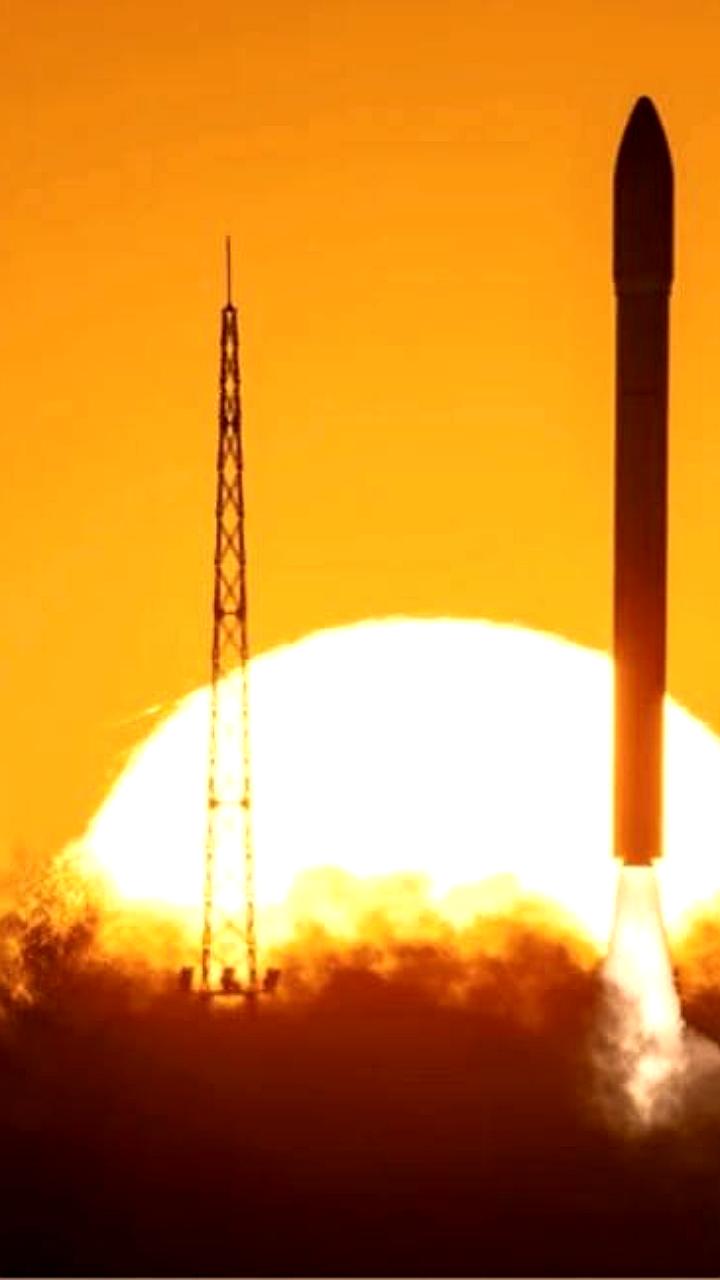 Китай успешно запустил спутники с морской платформы, несмотря на неудачи с другими ракетами