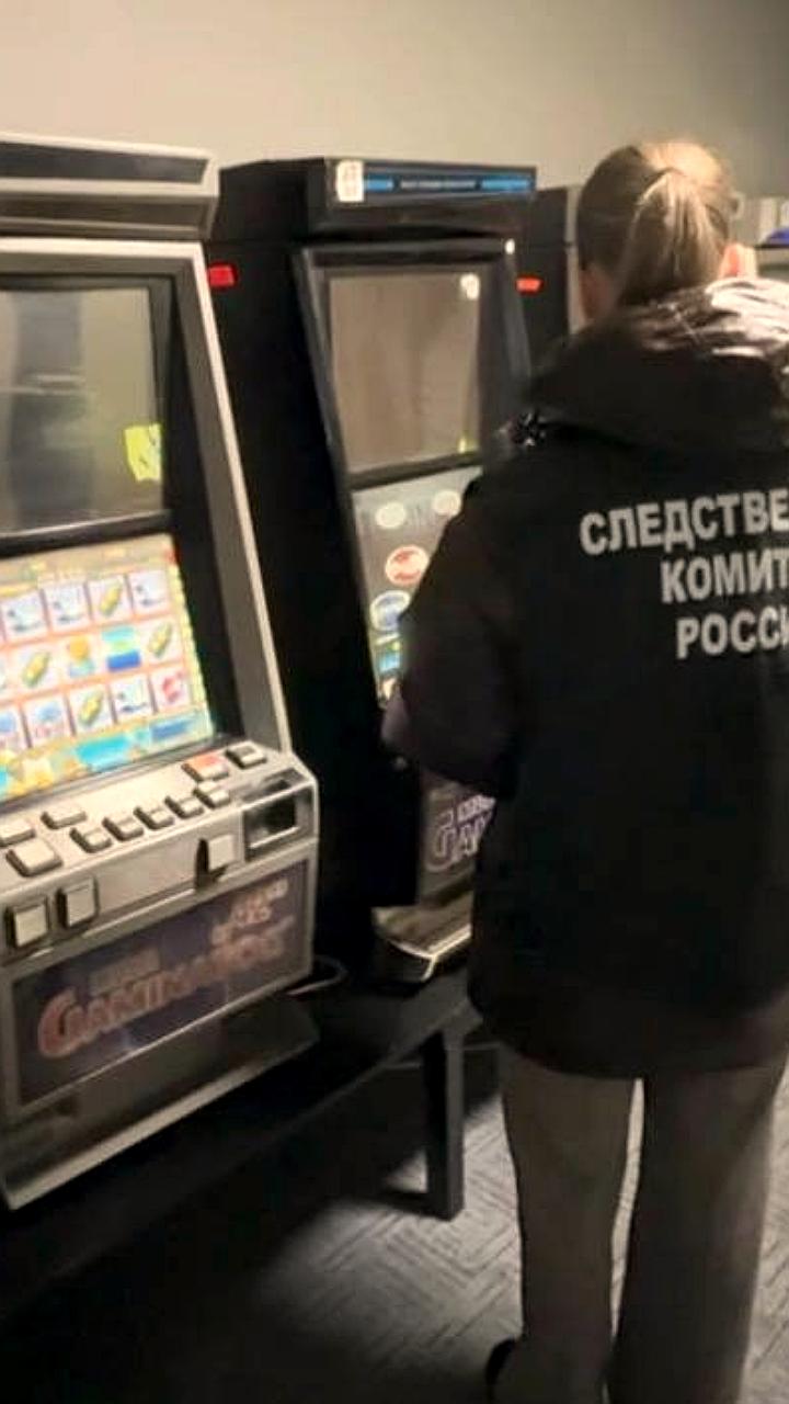 В Петербурге пресечено подпольное казино с 24 компьютерами и 15 автоматами