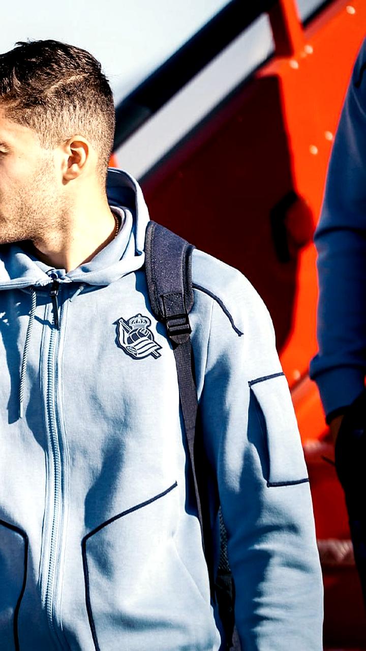 Арсен Захарян пропустит матч с Барселоной из-за травмы