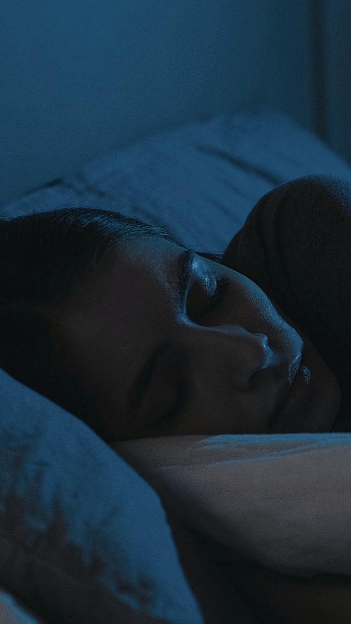 Искусственный интеллект SleepFM способен выявлять 130 заболеваний во время сна