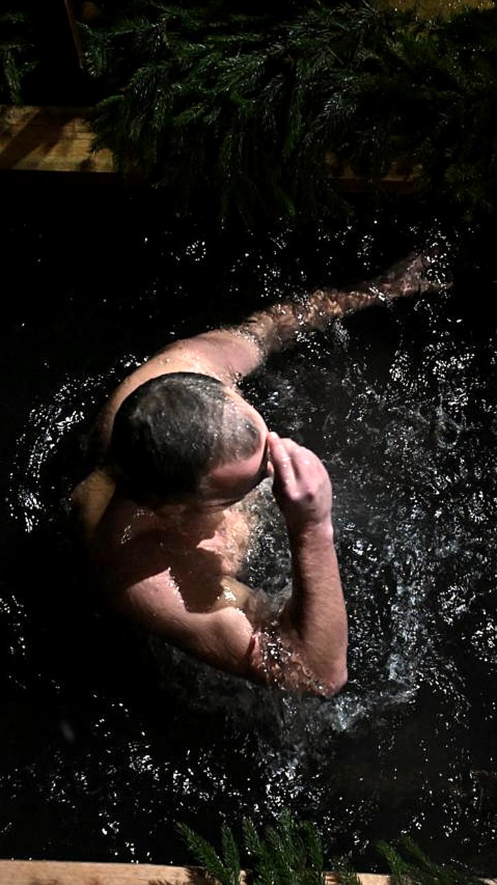 Крещенская купель в Якутске привлекла 865 посетителей