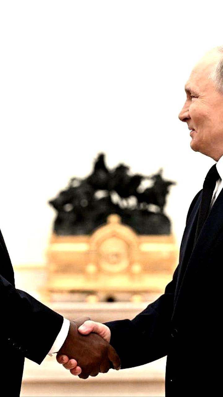 Путин поздравил Туадеру с переизбранием президентом ЦАР