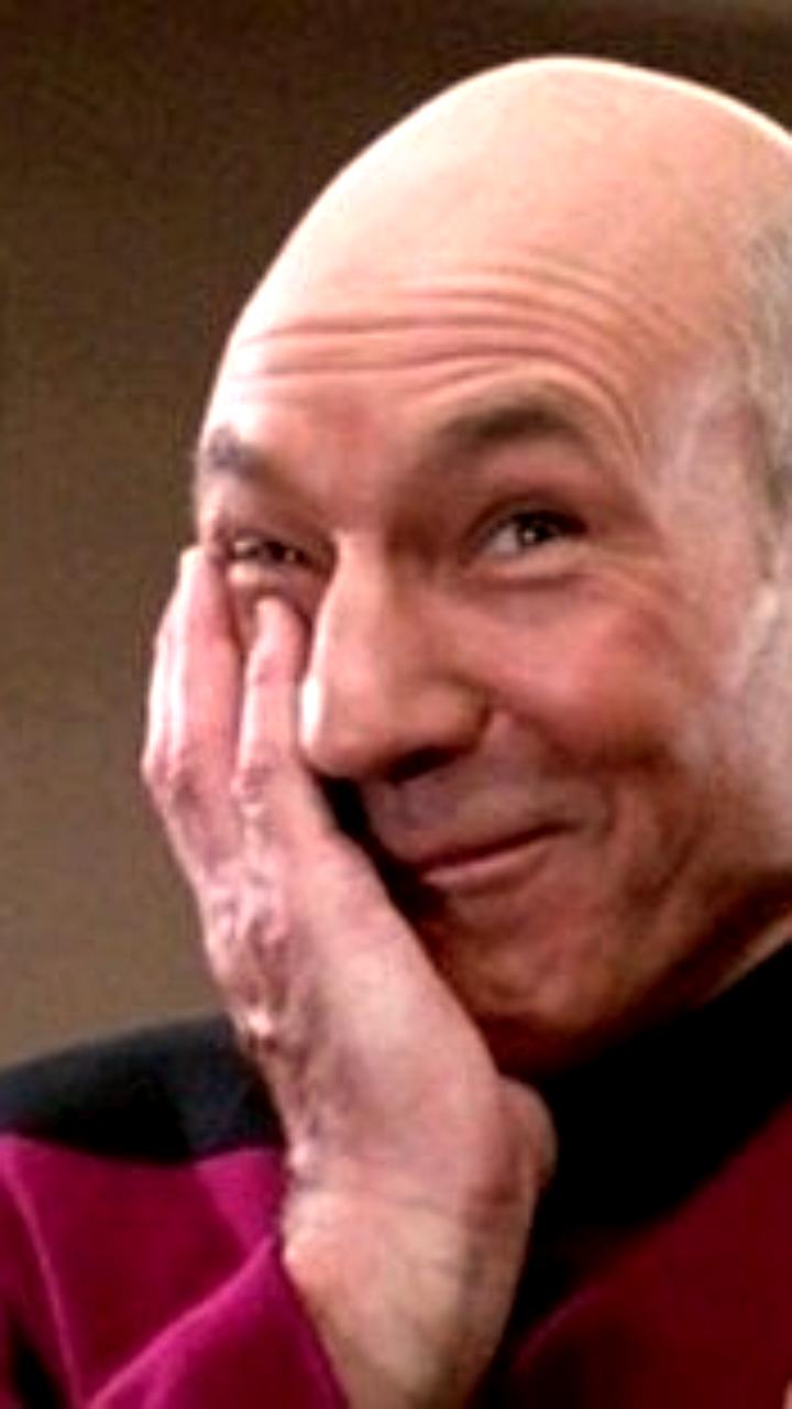 Премьер Чехии Андрей Бабиш призывает к единству НАТО и покупает глобус для понимания Гренландии