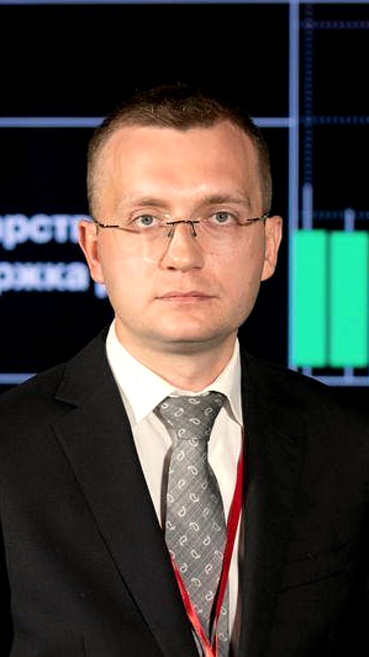 Минфин России рассматривает выпуск долгосрочных ОФЗ в юанях