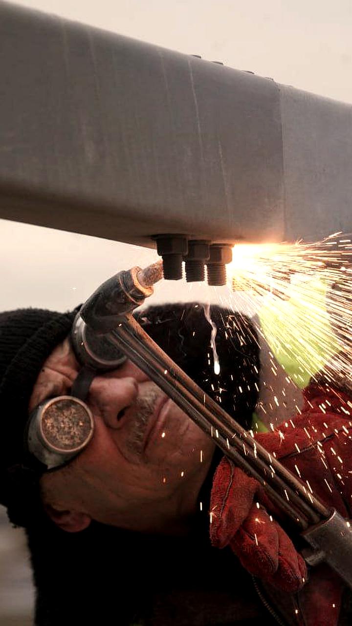 В Москве отремонтировано более 60 км барьерных ограждений в 2025 году