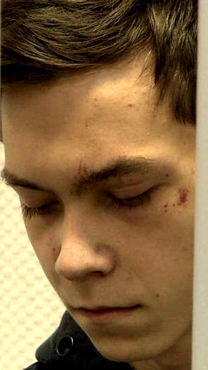 Прокурор запросил 15 лет для студента, напавшего с ножом на преподавателей в Архангельске