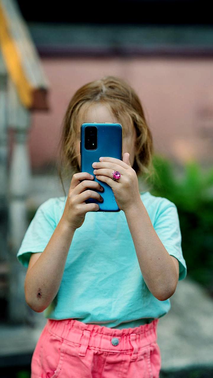 В Казахстане обсуждают ограничения для детей в соцсетях до 16 лет