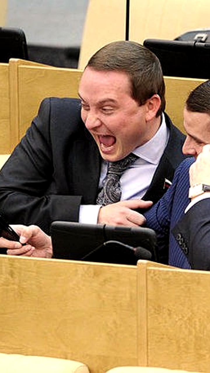 Вячеслав Володин призывает к уважению к депутатам в условиях работы фотокорреспондентов