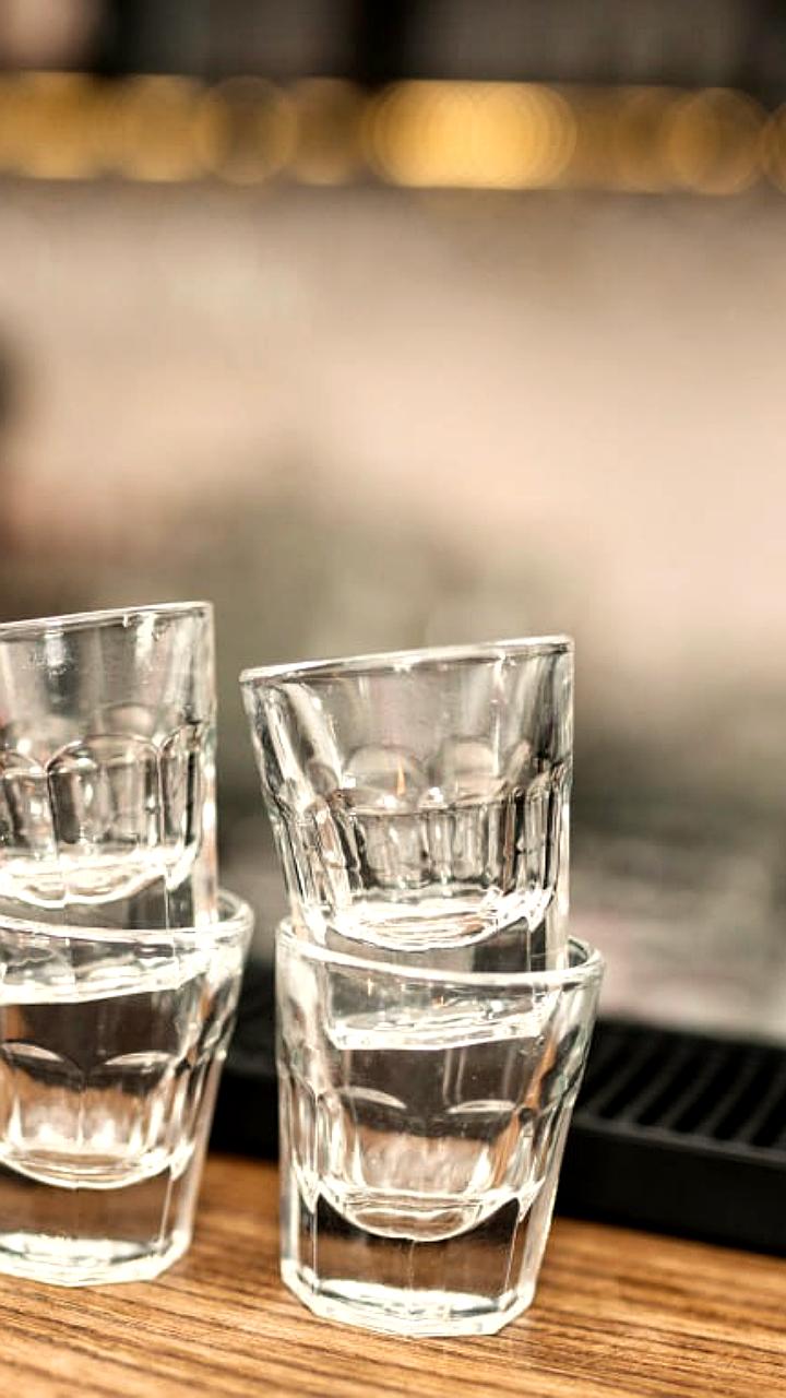 Производство водки в России: рост в Северной Осетии и падение в Томской области