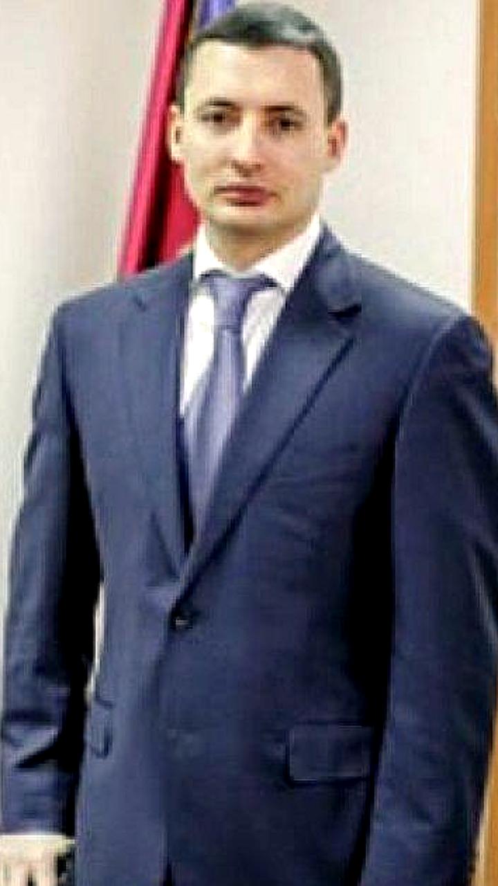 Суд подтвердил увольнение судебного пристава и главу округа за коррупцию