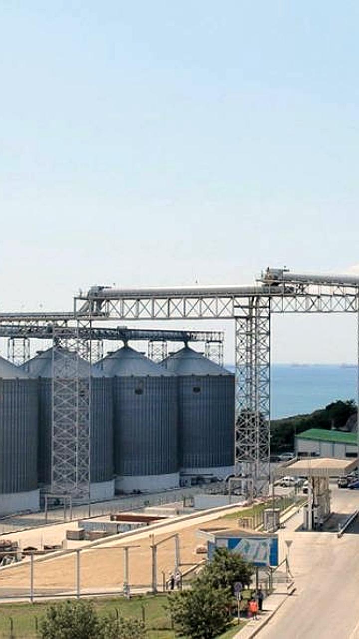 Атака на портовые терминалы в Темрюкском районе: два погибших и пожар