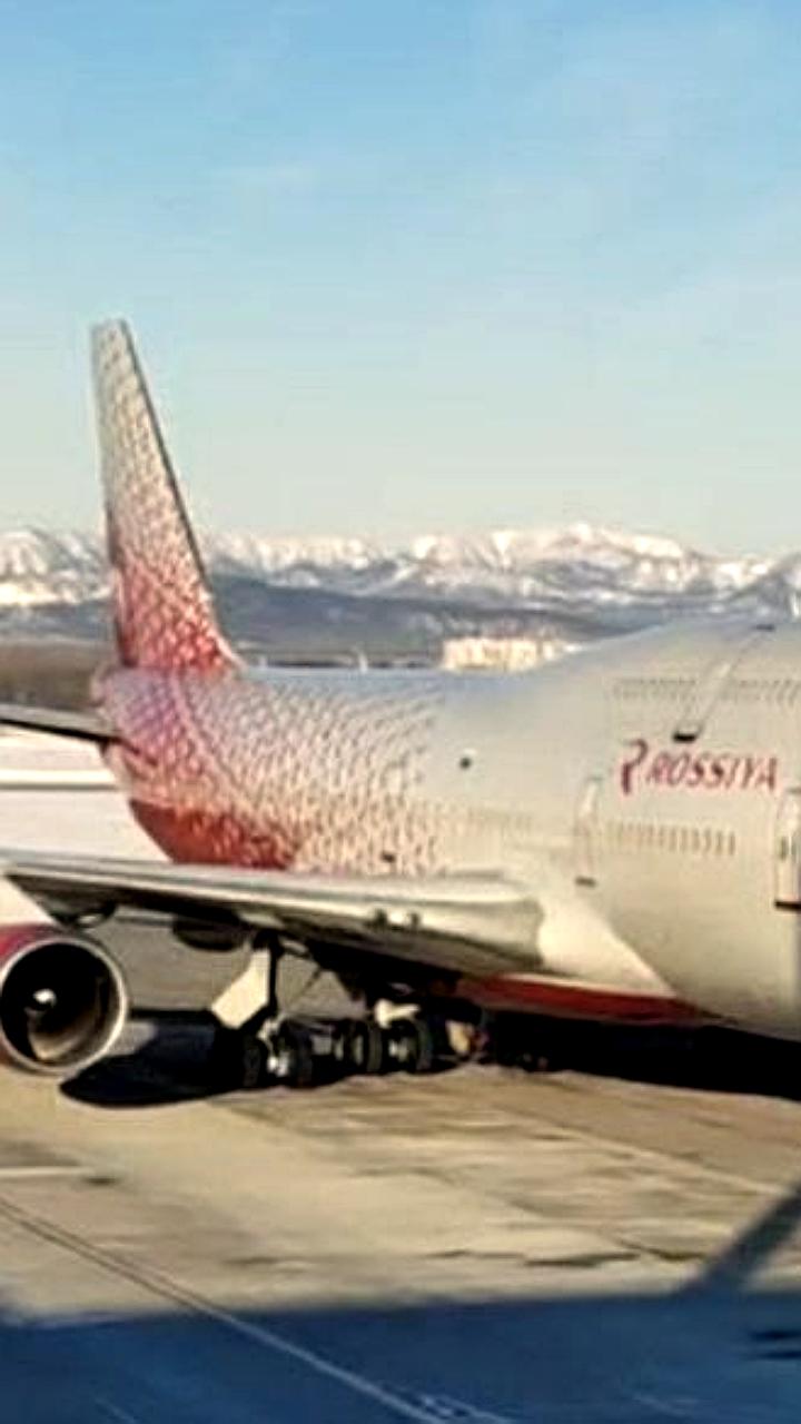 Боинг 747 авиакомпании Россия не смог взлететь из-за бокового ветра